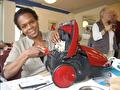 Vrijwel elke 2e maandagmiddag van de maand is er REPAIR CAFE bij Siep & CO: van 13.30 tot 15.30.